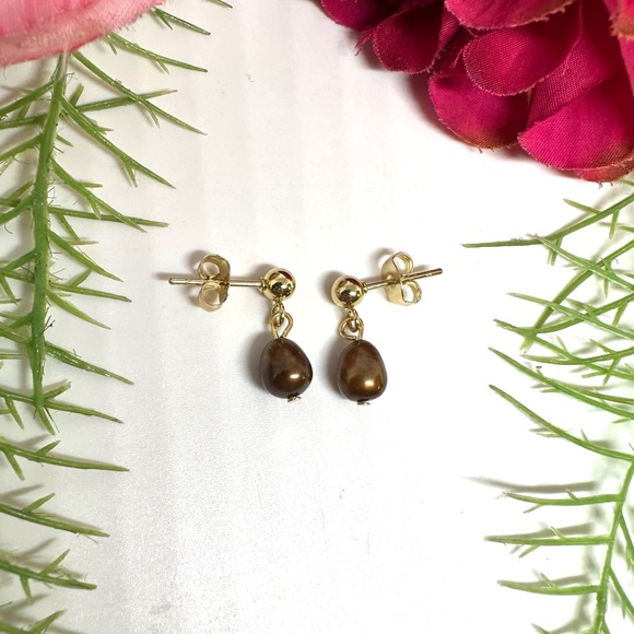 Saval Jewelry Jewelry - NEW⚜️Freshwater Dainty Golden Pearl Drop Earrings